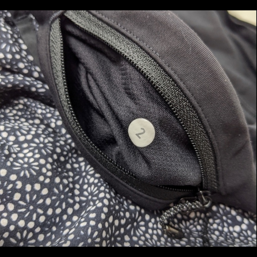 Lululemon Speed Short - Picture 3 of 3